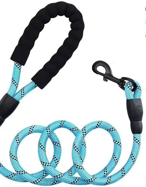 Load image into Gallery viewer, Pet Reflective Leash Nylon round Leash Explosionproof Punch Leash Dog Walking round Leash without Strangulation