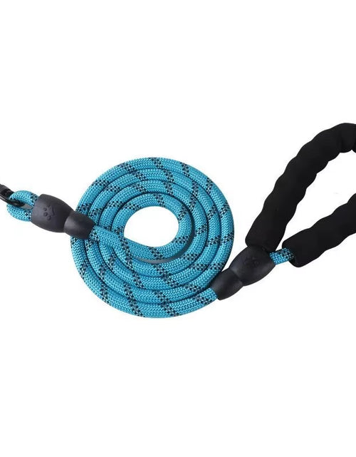 Load image into Gallery viewer, Pet Reflective Leash Nylon round Leash Explosionproof Punch Leash Dog Walking round Leash without Strangulation